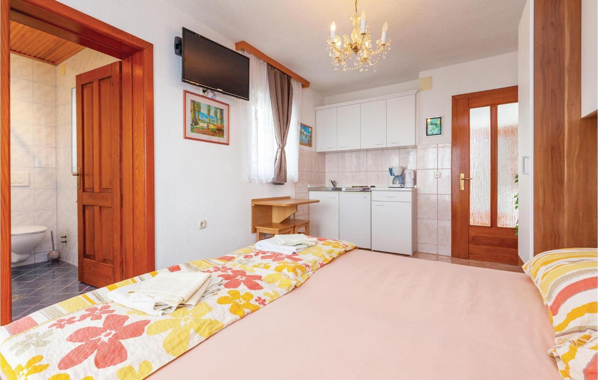 Stunning Apartment In Crikvenica With Wifi Exterior photo
