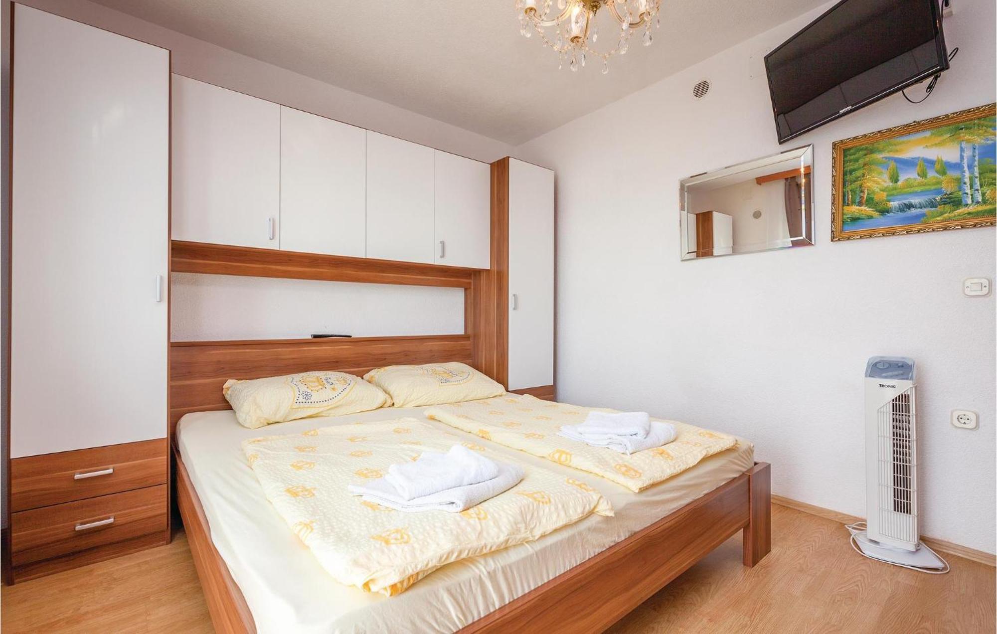 Stunning Apartment In Crikvenica With Wifi Exterior photo